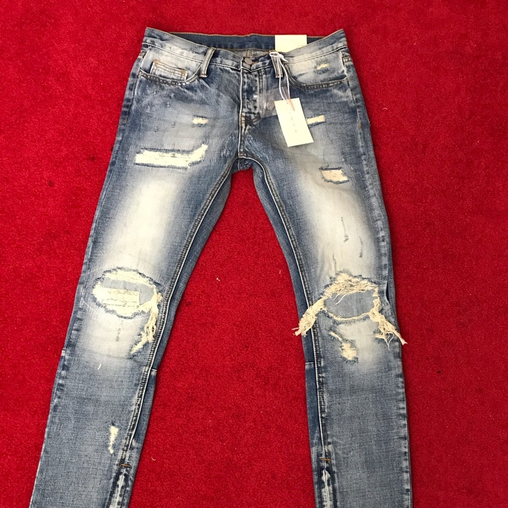 Mnml Repaired Tapered Zipper Jeans